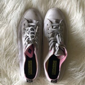 Converse Lo-Top Chuck Taylors Size US 11 Men’s